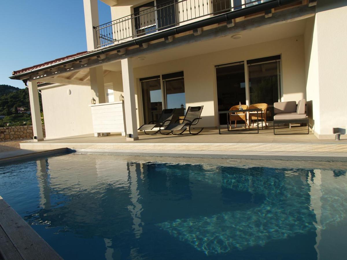 Villa Papalina 3 Barbat na Rabu المظهر الخارجي الصورة